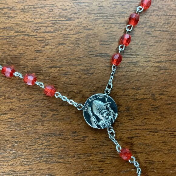 Vintage Pope John Paul II Red Bead Catholic Rosary Crucifix - Picture 2 of 4